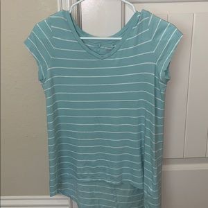 Vneck old navy shirt